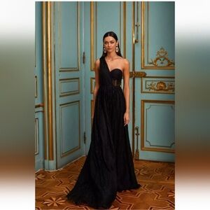 Alamour The Label Anthea - Black One Shoulder Cocktail Gown
